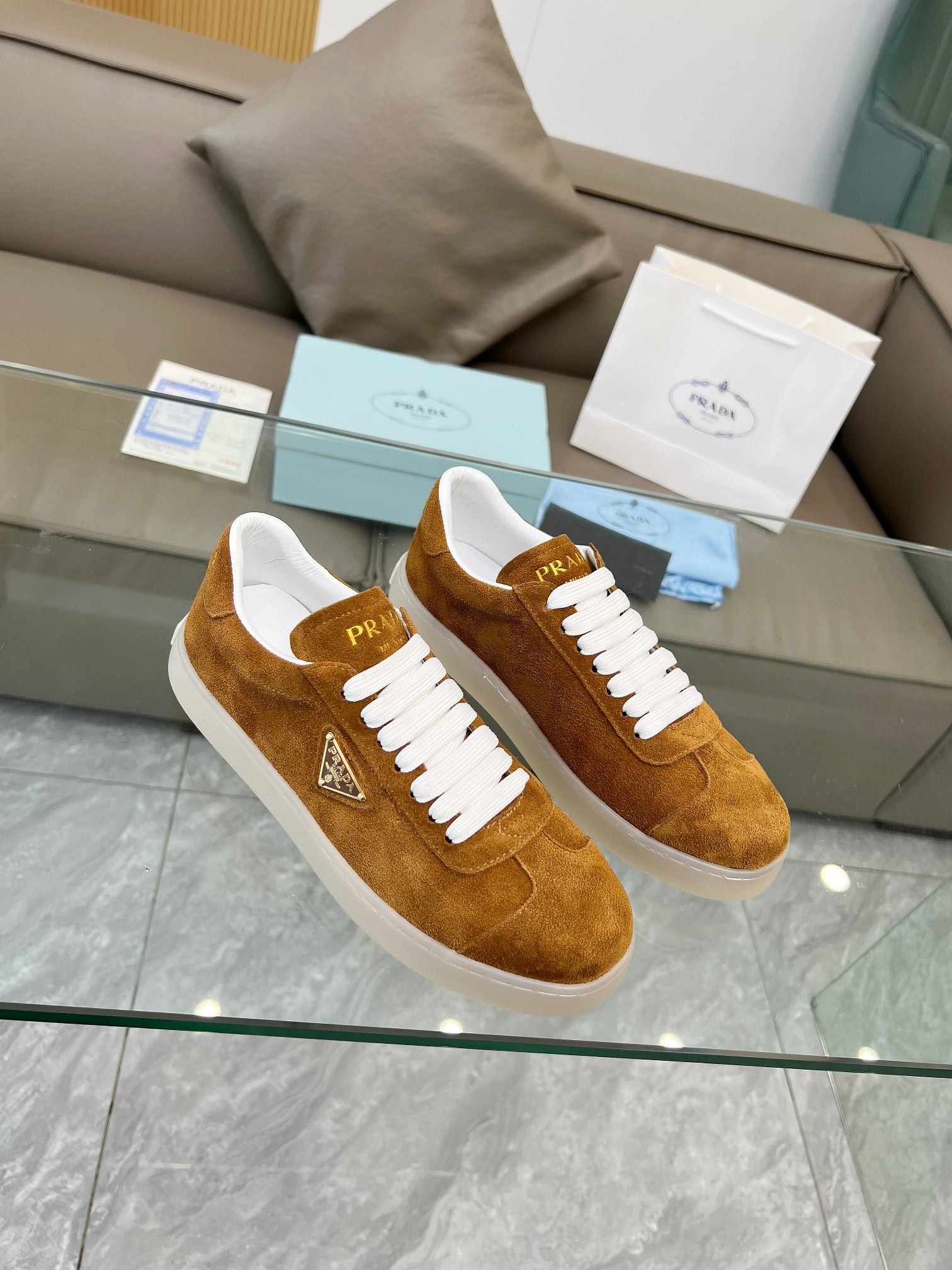 Z2Q95P95 Popular high-quality shoes