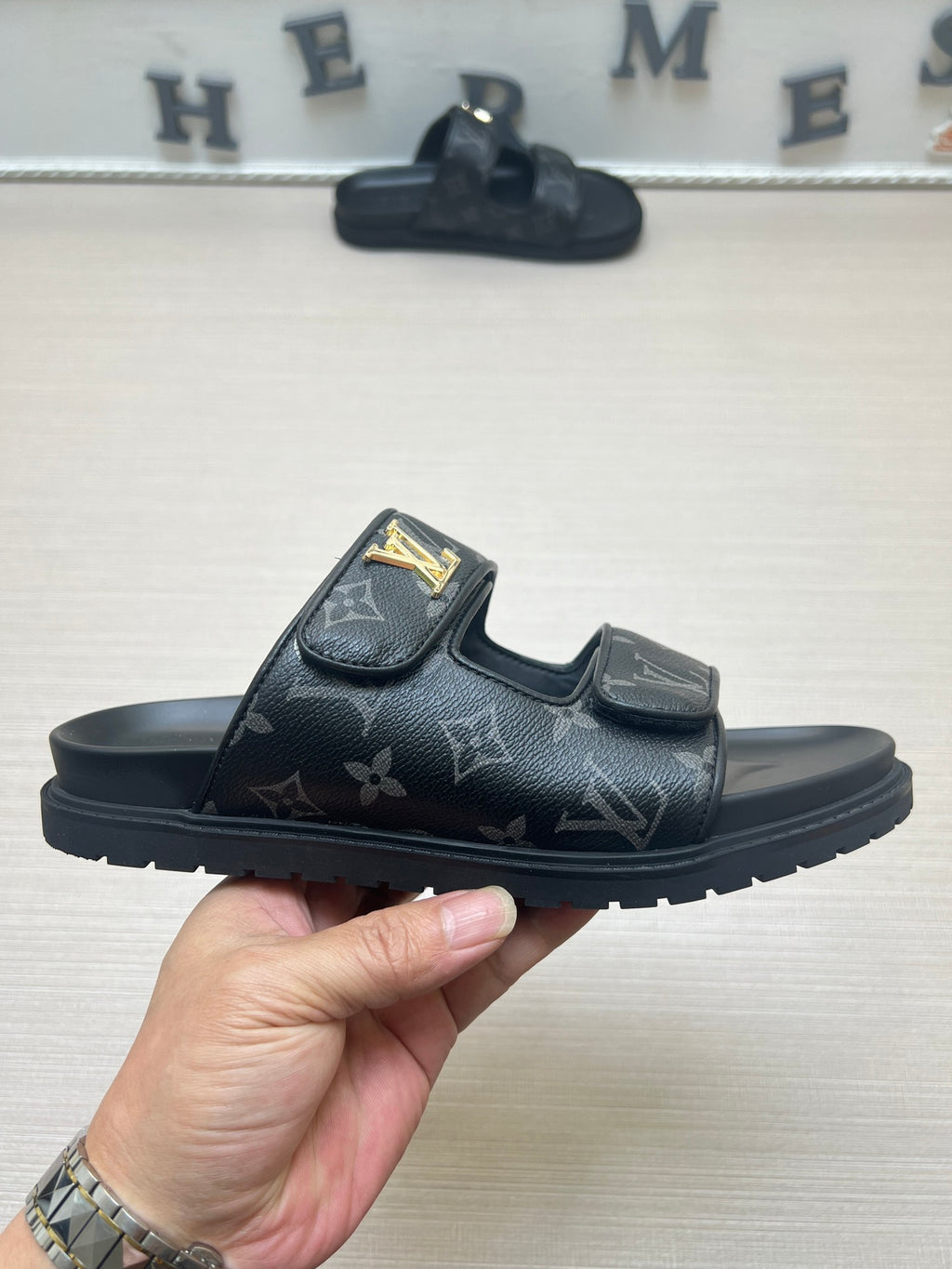 Z5ZE11 Popular slippers