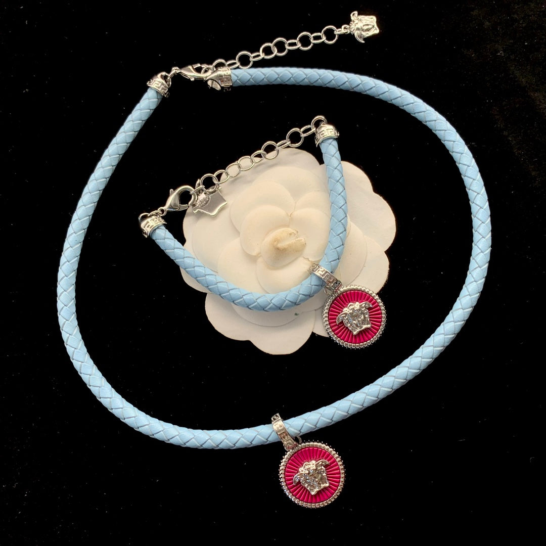 X1Q85V370X Popular Necklaces. Bracelets