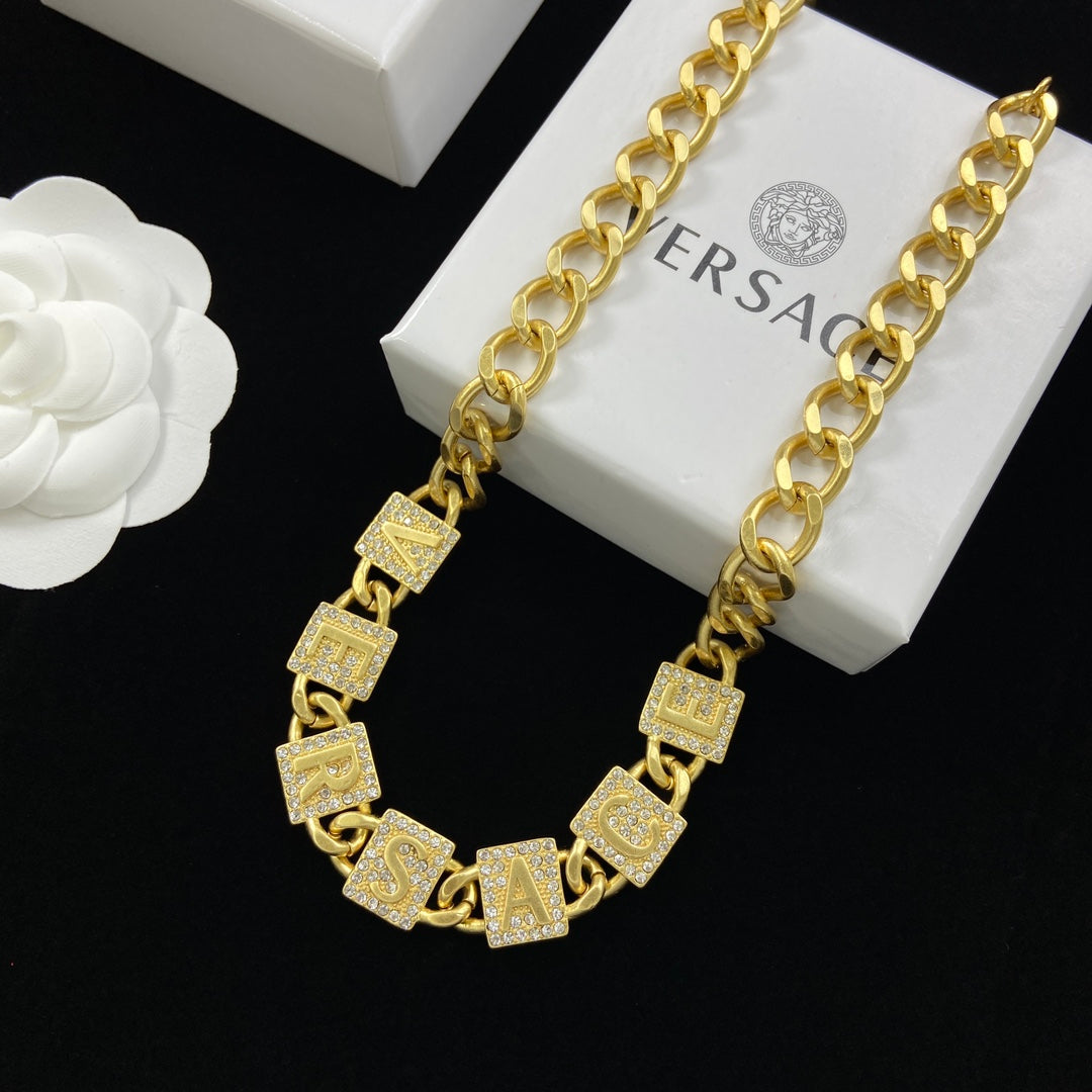 X1R75V81X Popular   Necklace . Earrings.Bracelets.