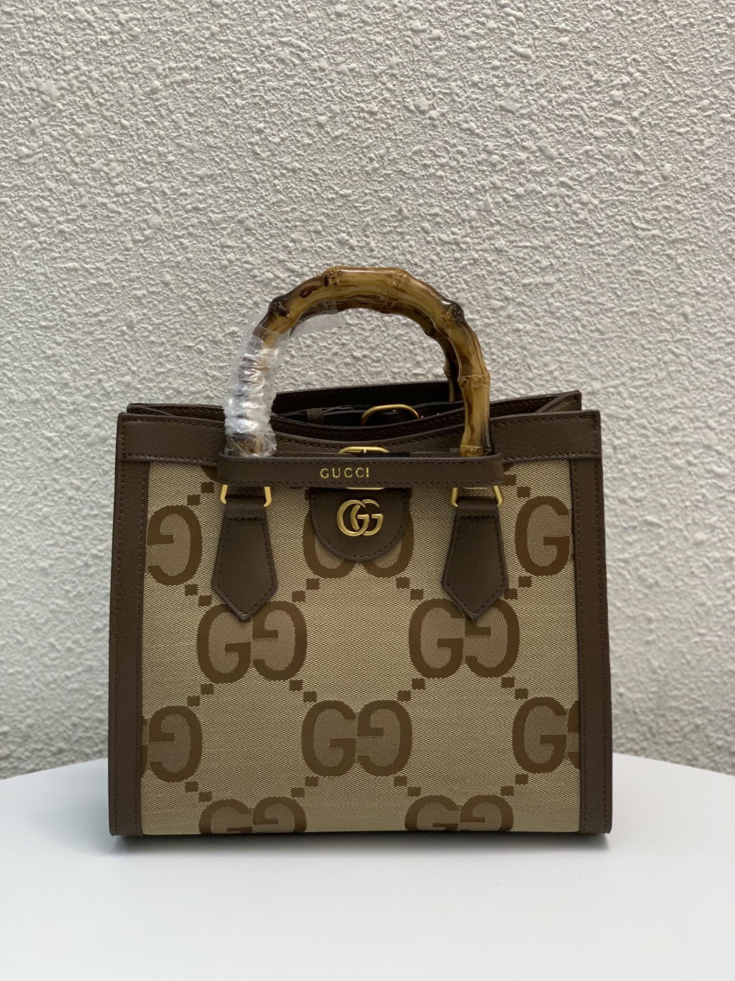 B1X93B117 Popular leather bag 