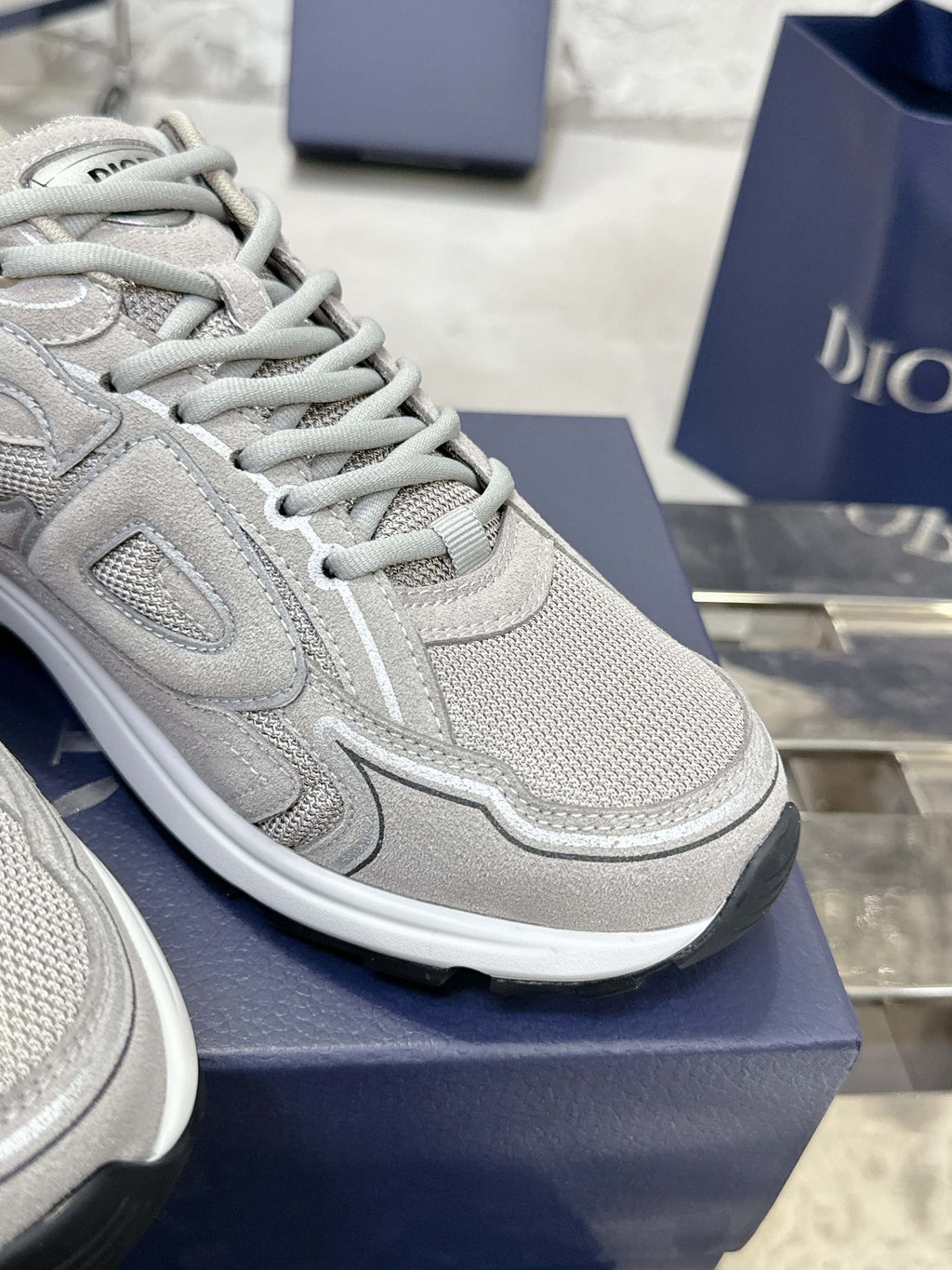 Z2R45D2 Popular high-quality shoes