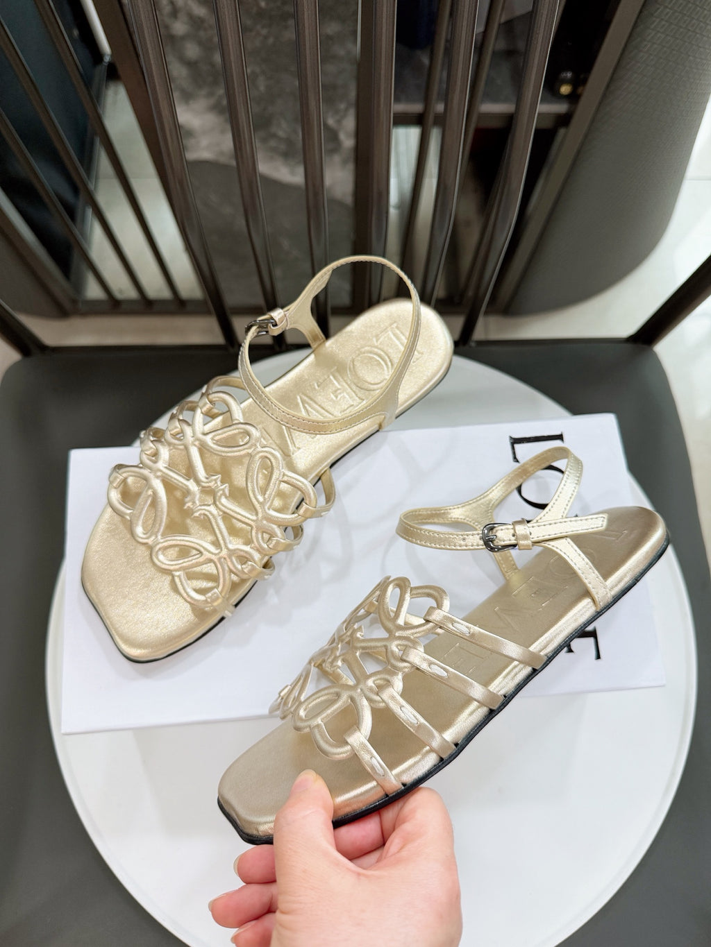 Z2R76A11 Popular high-quality  leather shoes