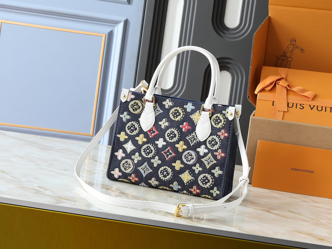 B1R15E22 Popular  genuine leather embroidered bag