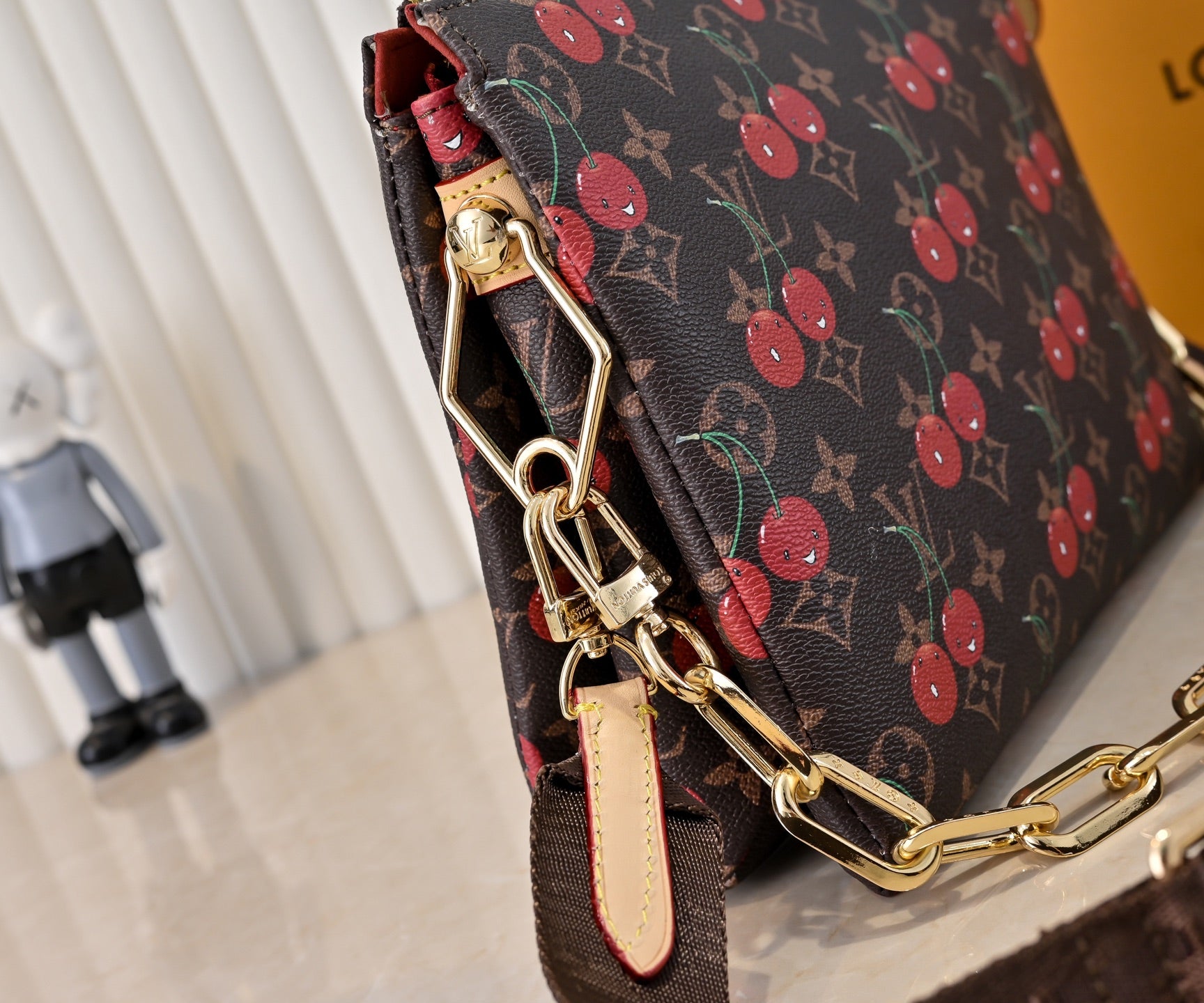 B1R15E29 Popular   bag