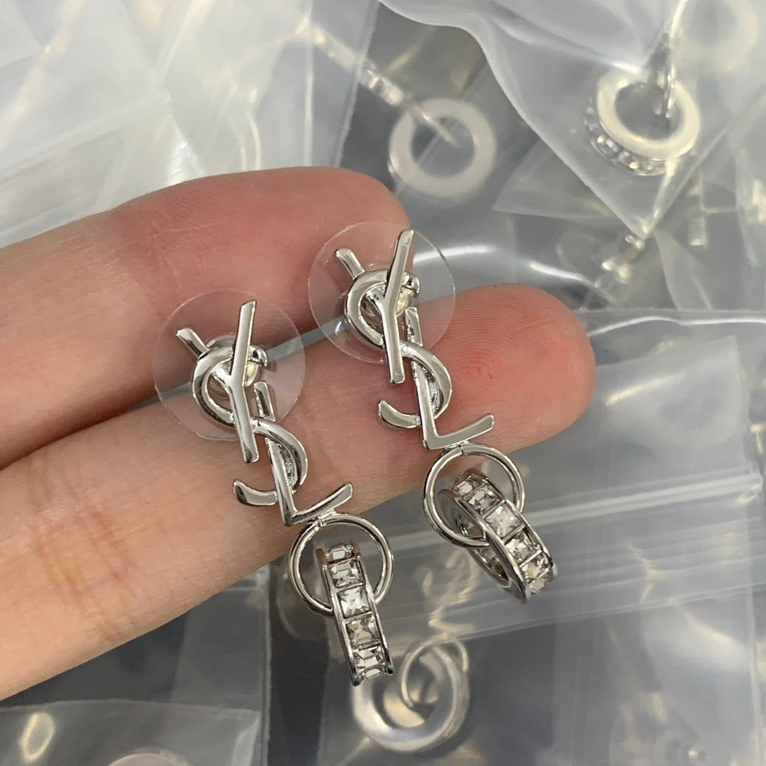 X1Z84SL92E Popular  Earrings