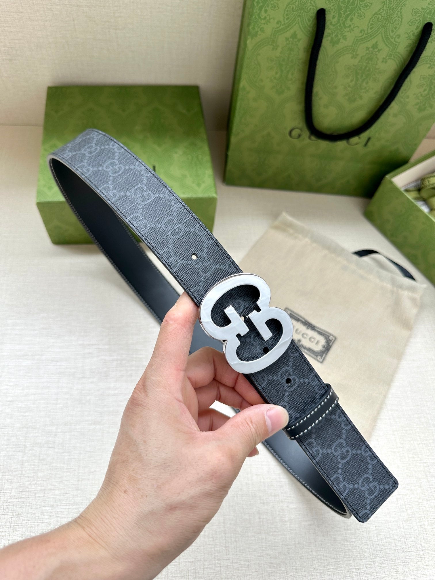 P1R55B210 Popular  High quality belt With full package
