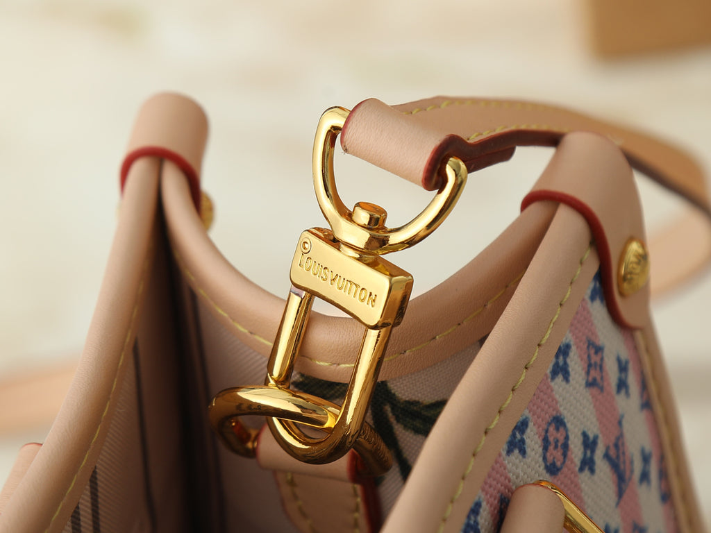 B1R76E47 Popular bag