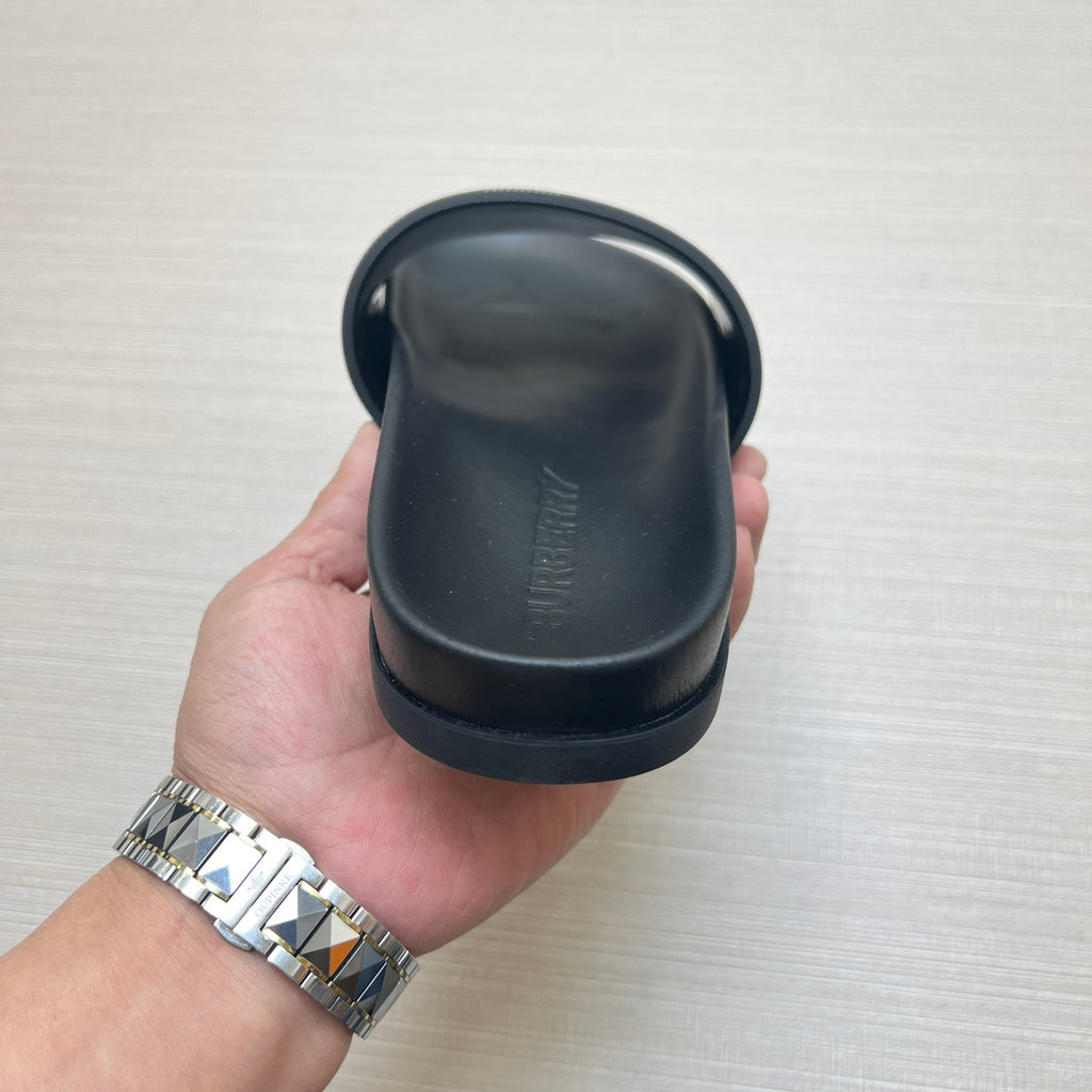 Z5ZR119 Popular slippers