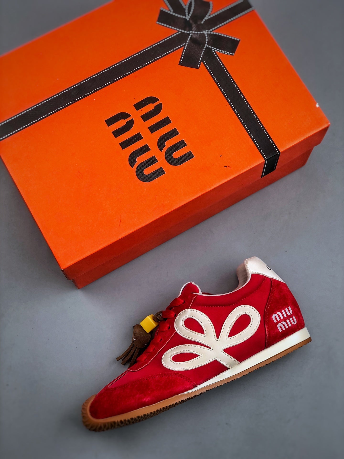Z4Q95A82 Popular Shoes