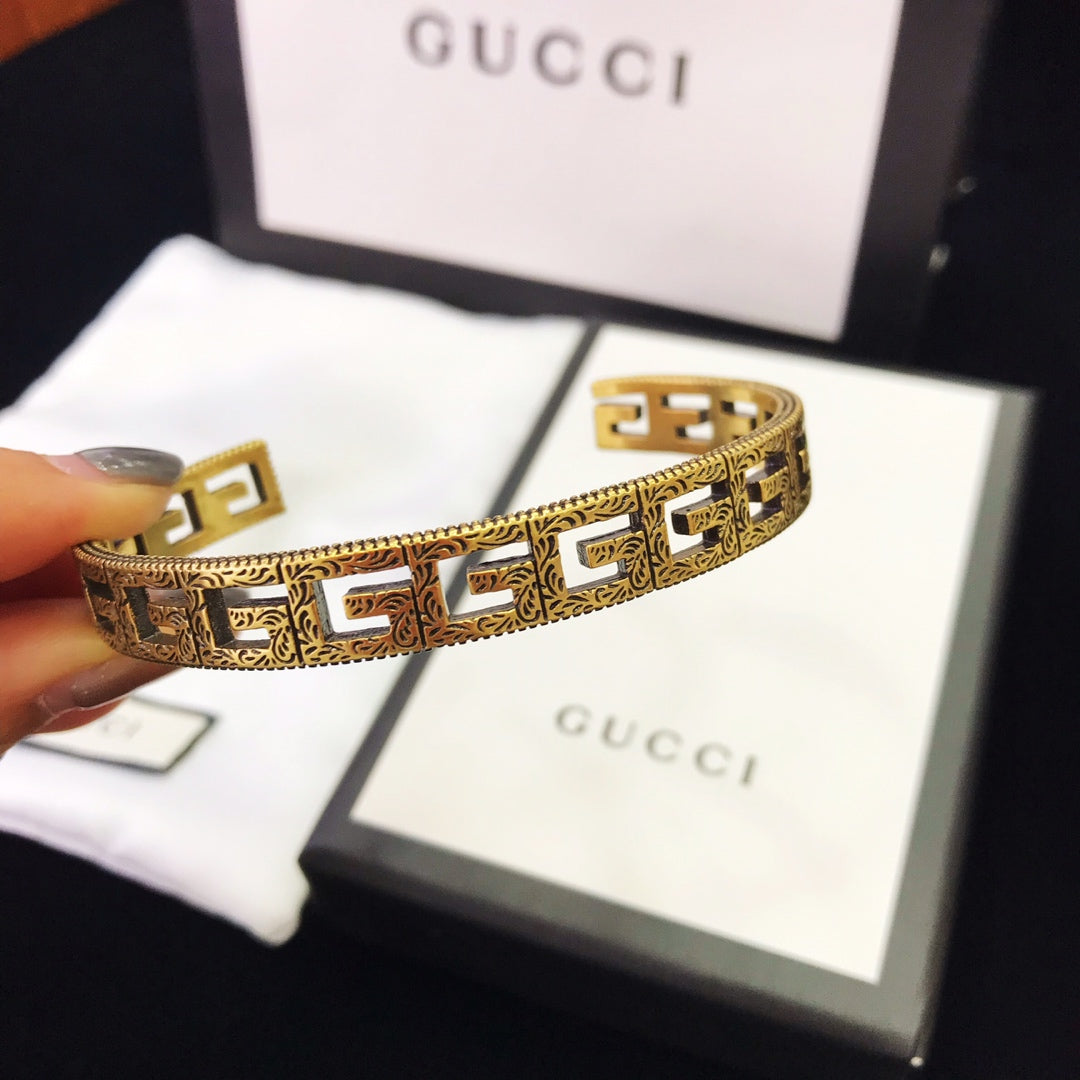 X1Q85B17K  Popular Bracelets