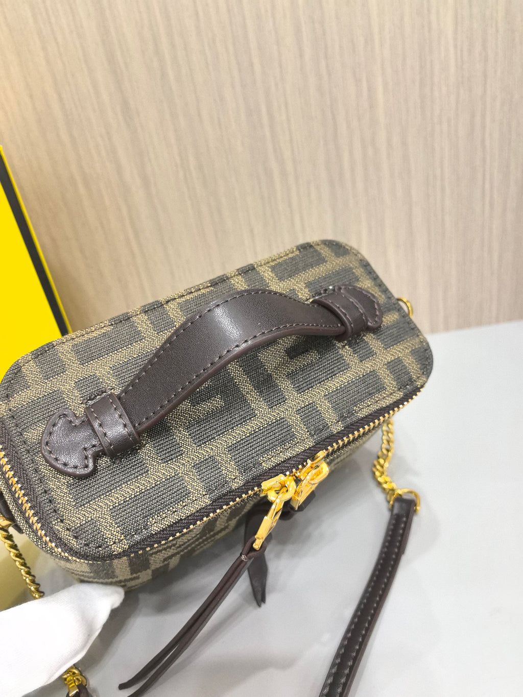 B1R15F59  Popular  bag