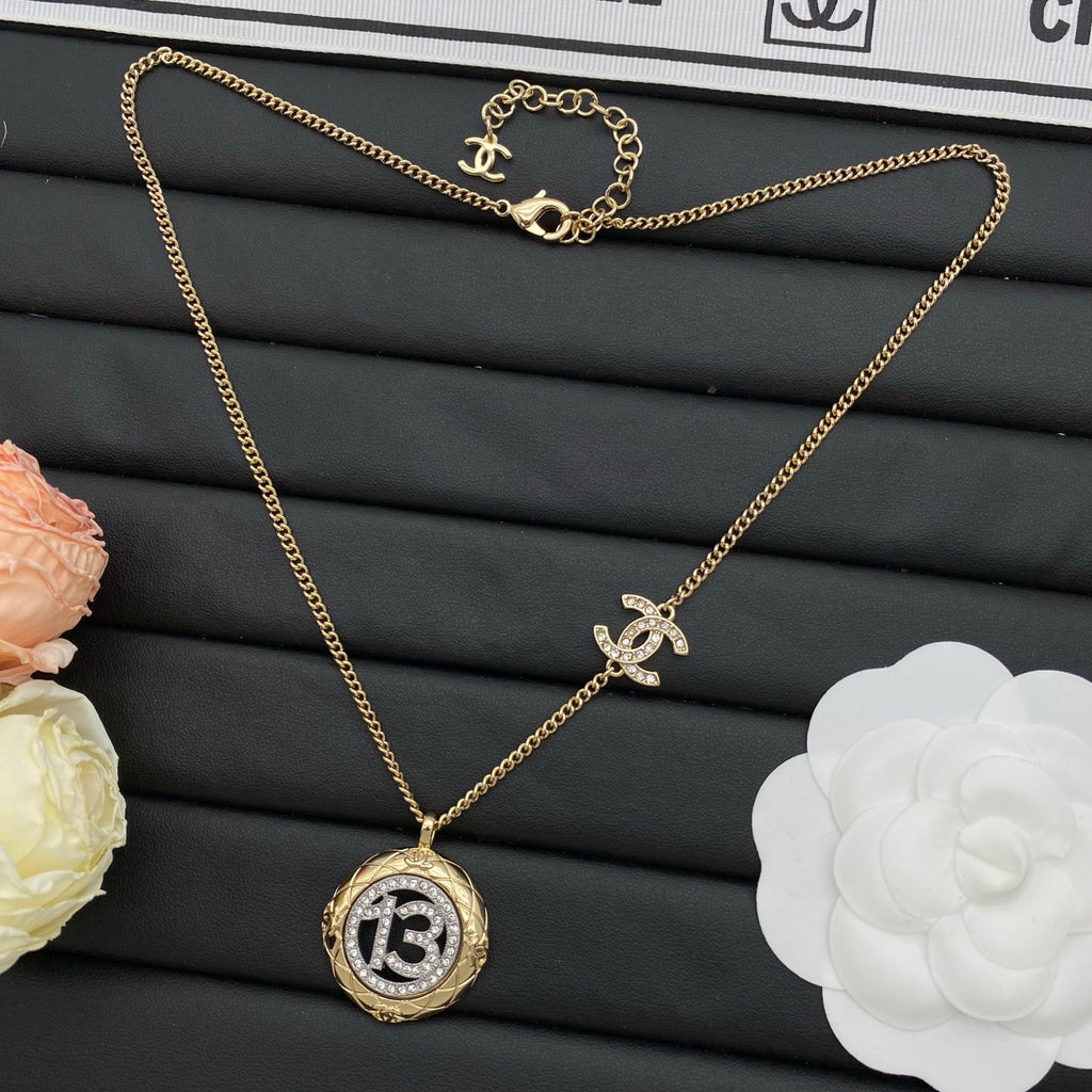 X1Q85C105X Popular Necklace