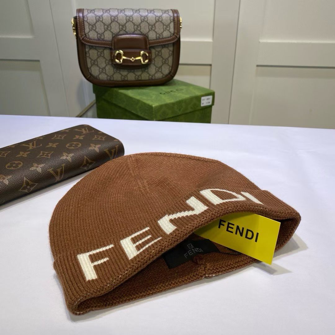 M1R86F63 Popular hats
