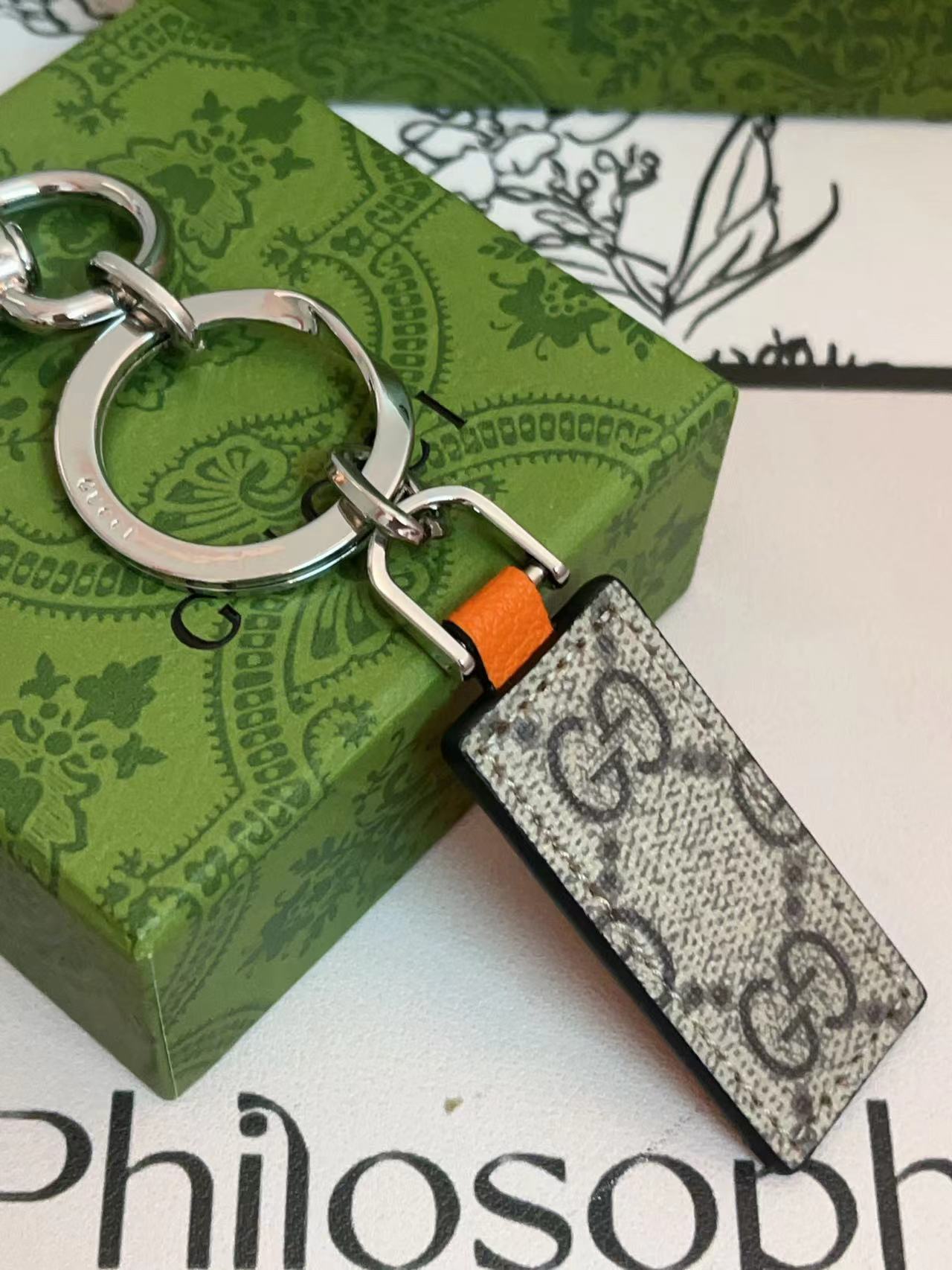 A1Z105B12 Popular bag 's charms accessories