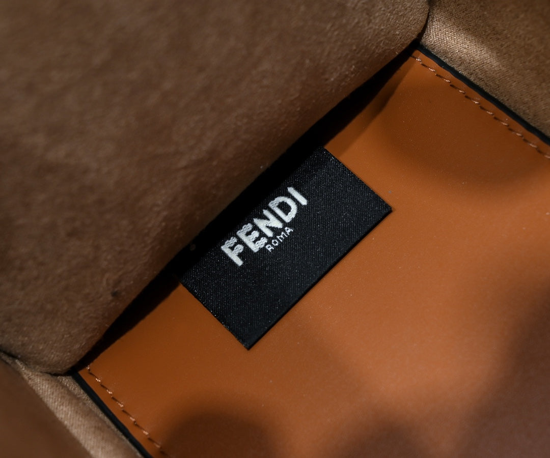 B1P36F101 Popular leather bag