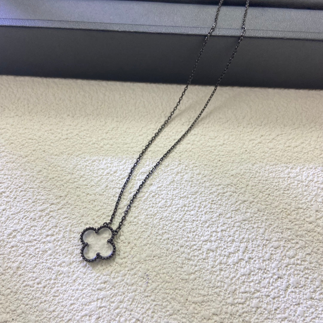 X5Q85VA276X Popular  Necklaces . Bracelets