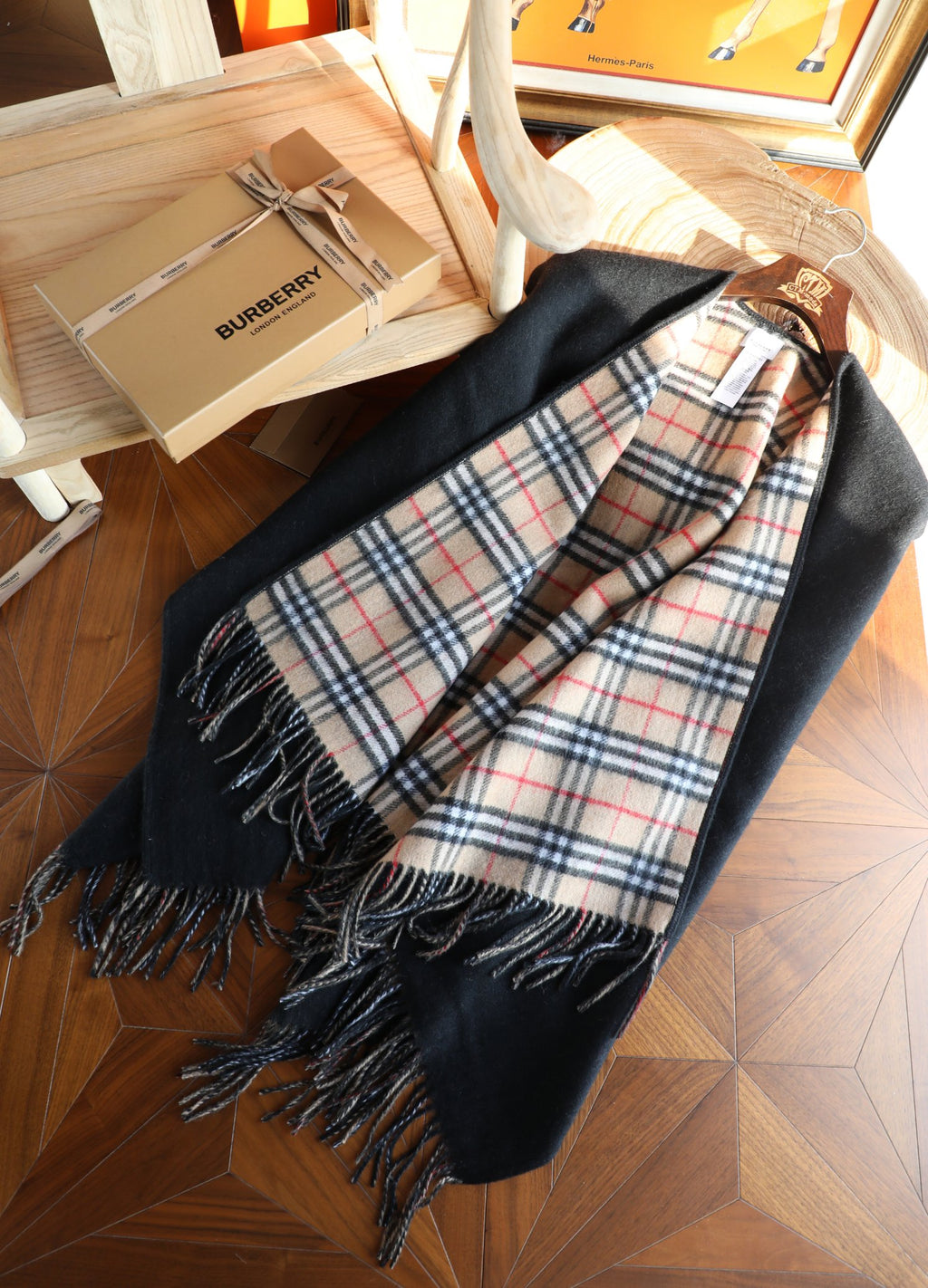 W1R86R12 Popular cape