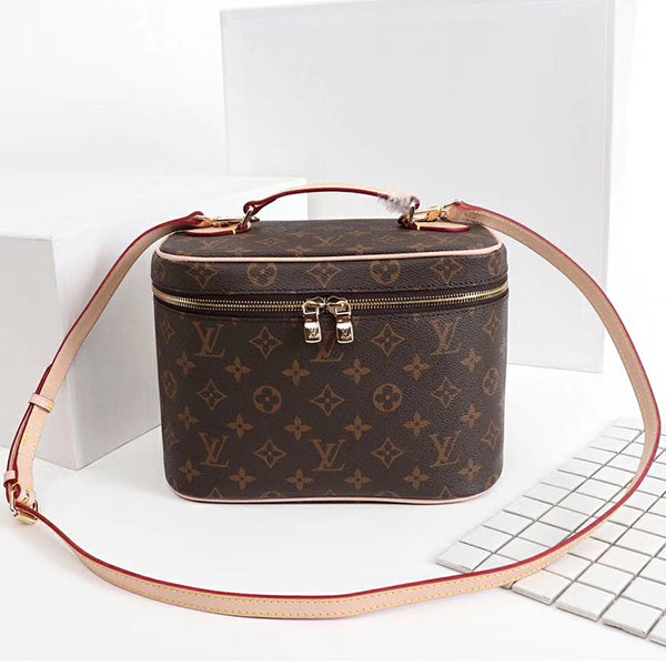 B1P70E104 Popular leather bag 