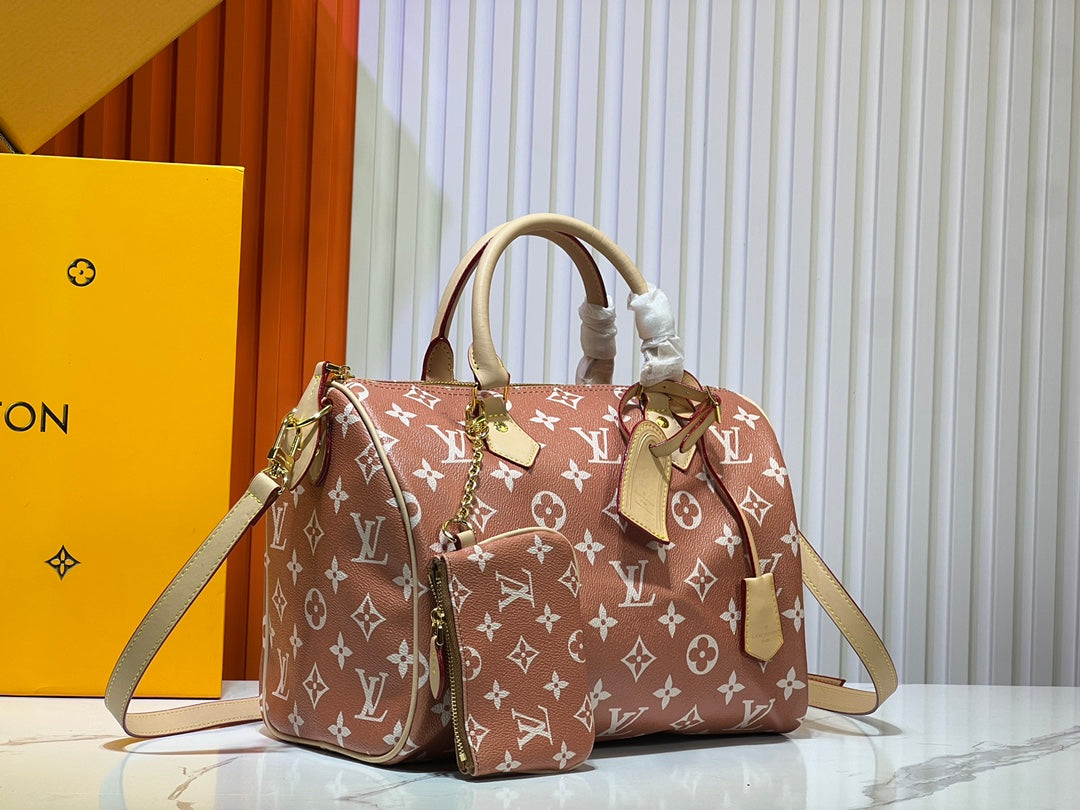 B1X55E17 Popular  leather bag