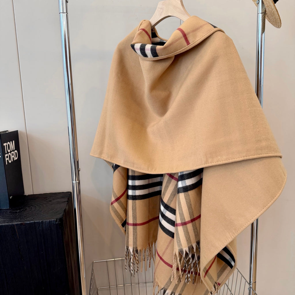 W1R86R61 Popular cape