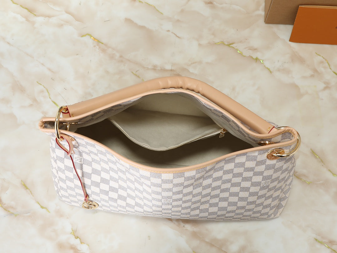 B1P46E66 Popular leather bag