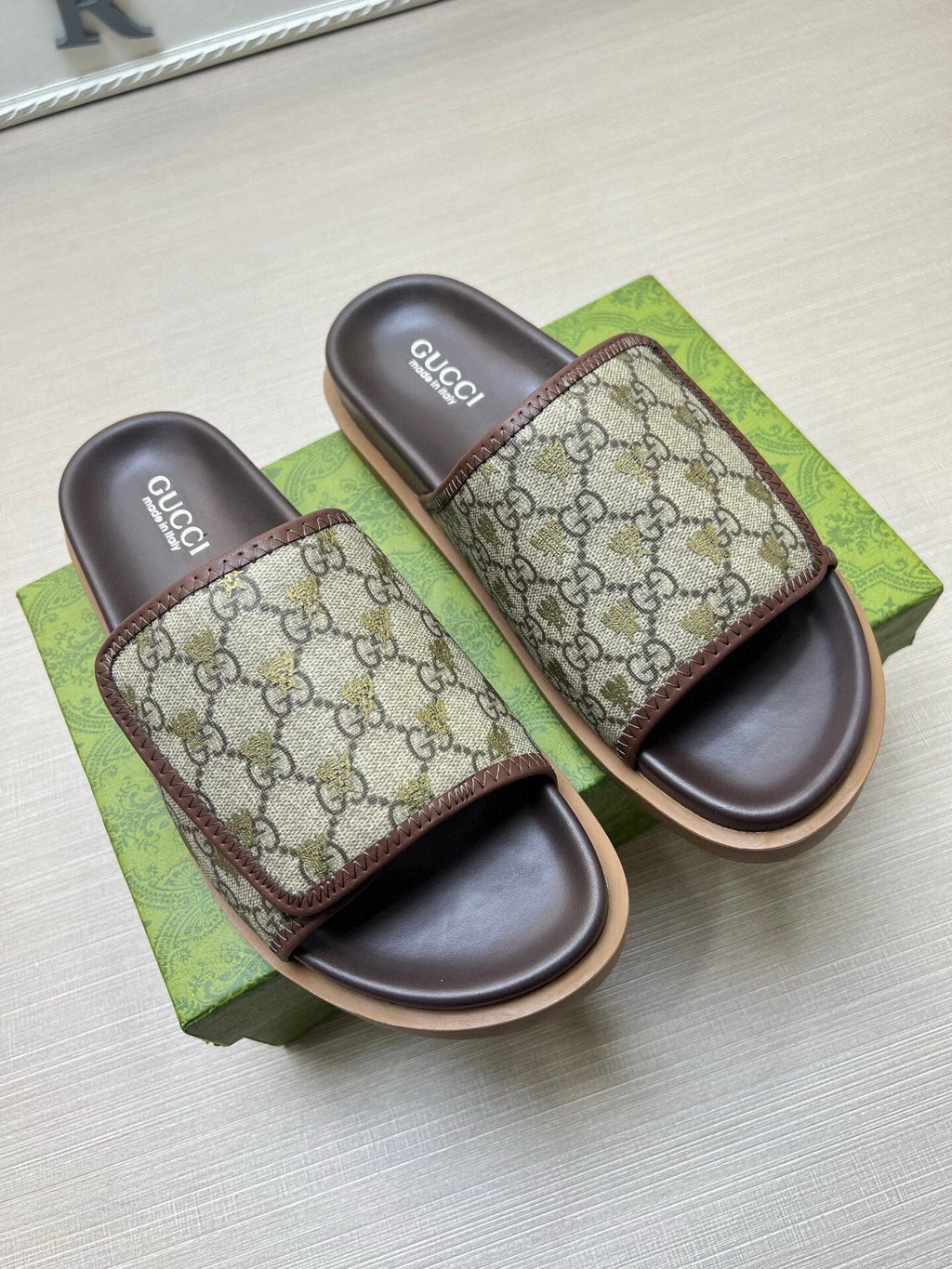 Z5WB240 Popular Slippers