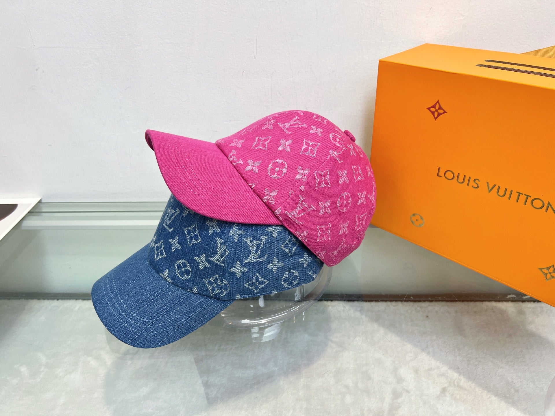 M1R76E24 Popular hats