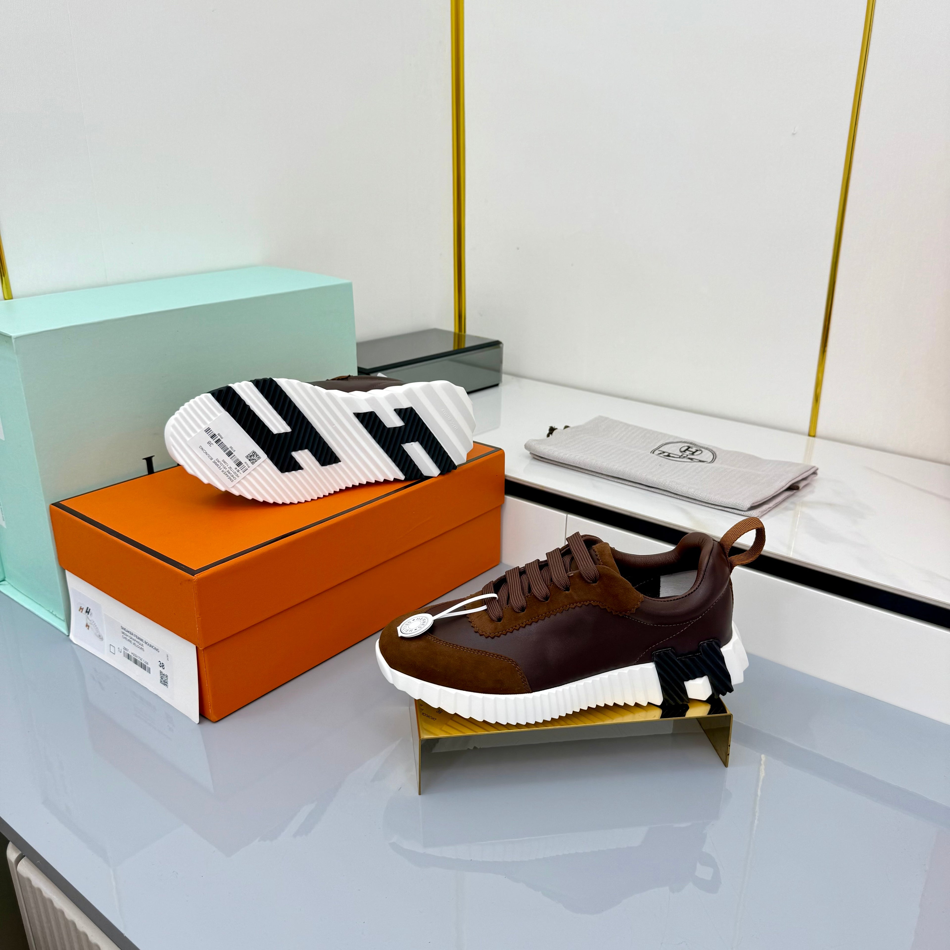 Z2Q95H134 Popular high-quality  Shoes