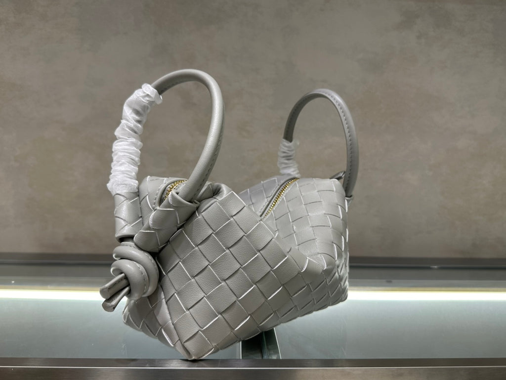 B1X104A84 Popular eather bag