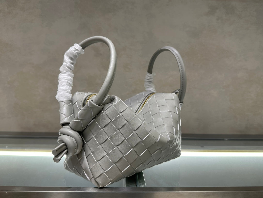 B1X104A84 Popular eather bag