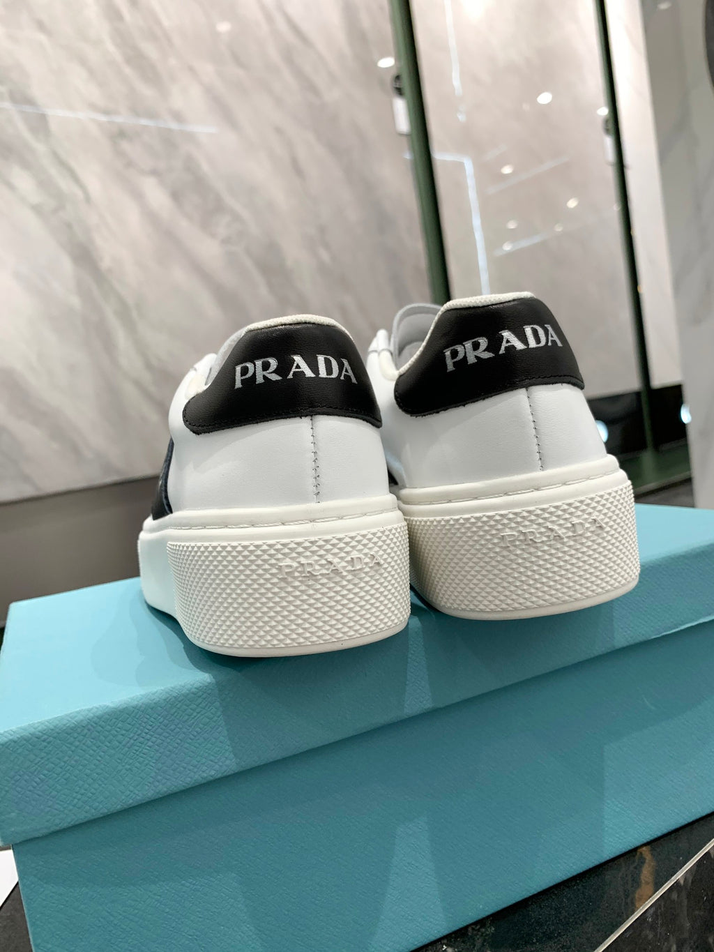 Z2Q105P252 Popular high-quality Shoes