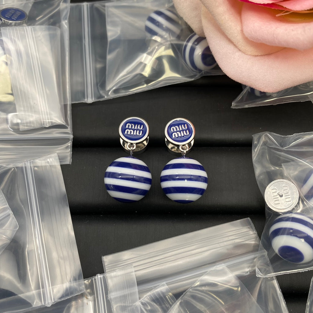 X1Z94A993E Popular  Earrings