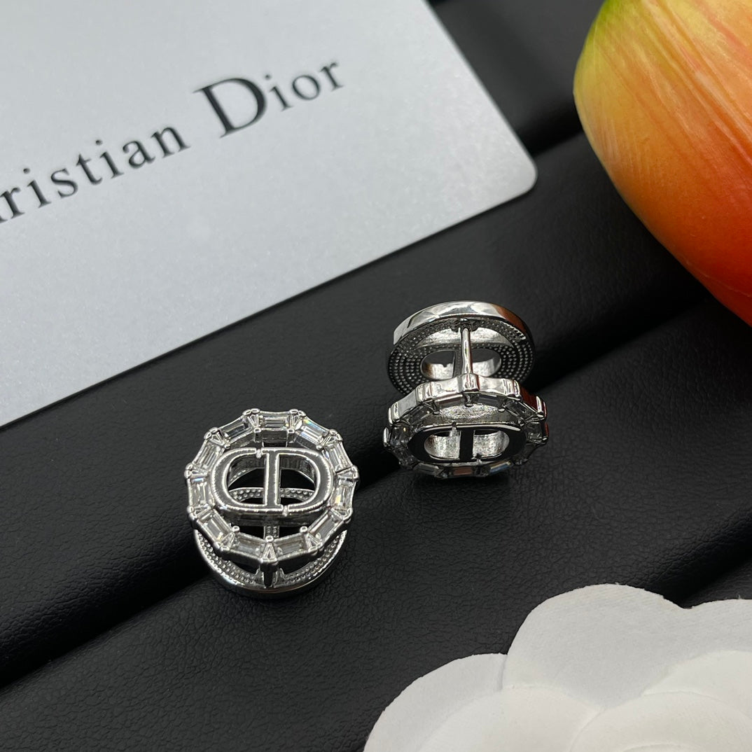X1Z94D1061E Popular  Earrings