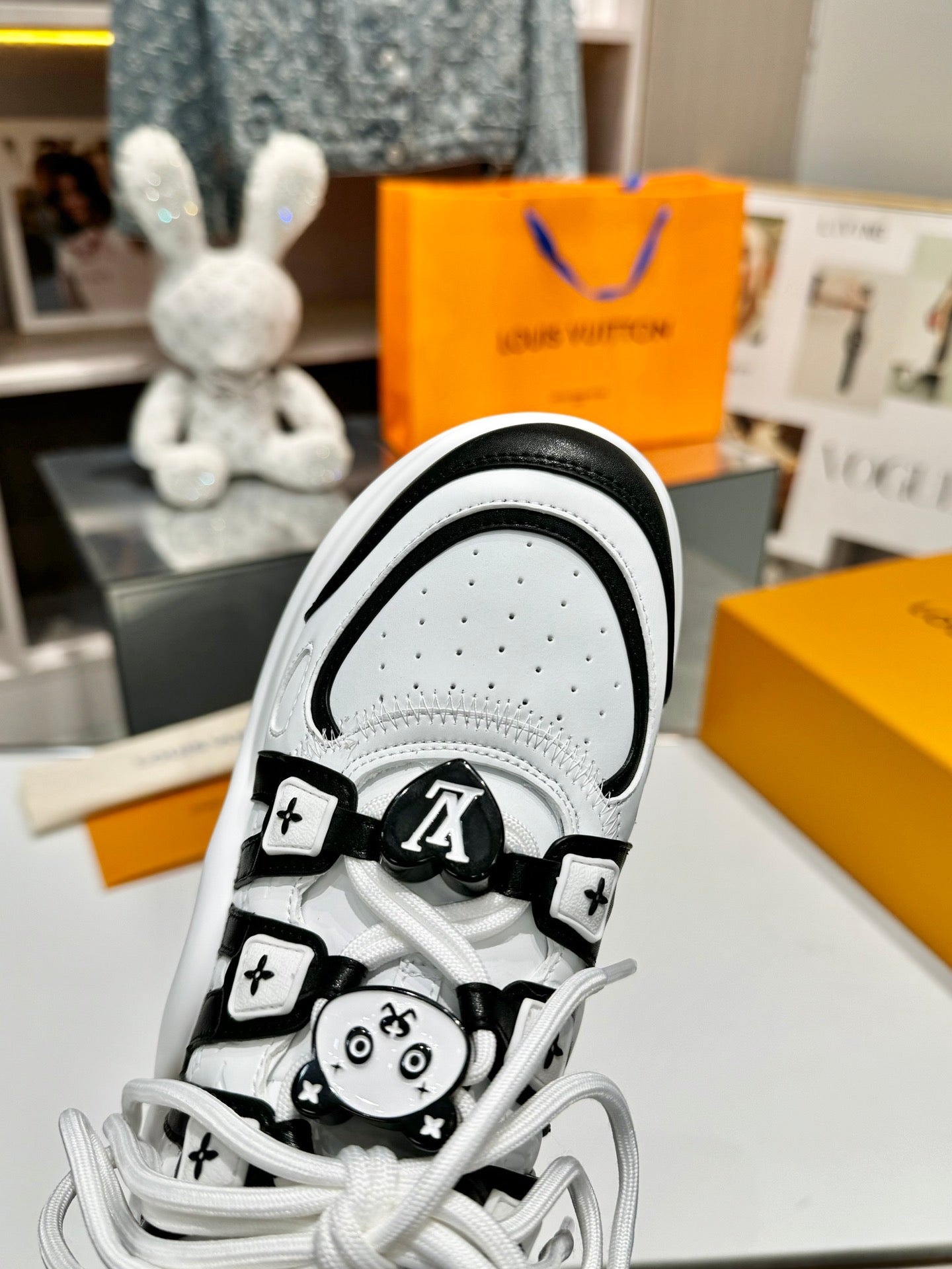 Z2Q95E177  Popular high-quality Shoes