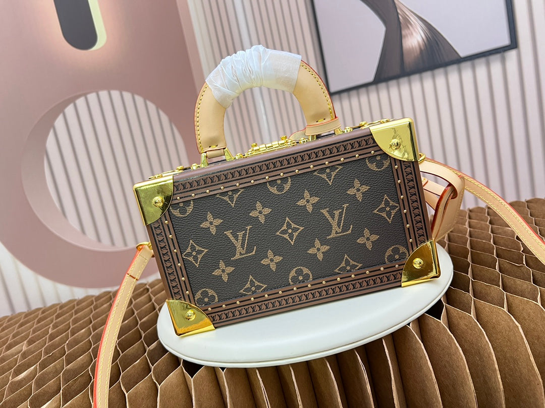 B1X34E276 Popular  leather bag 