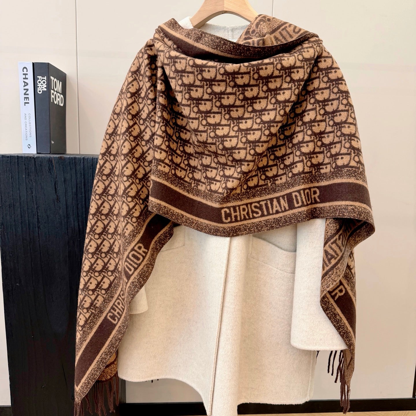 W1R86D52 Popular Winter Scarves