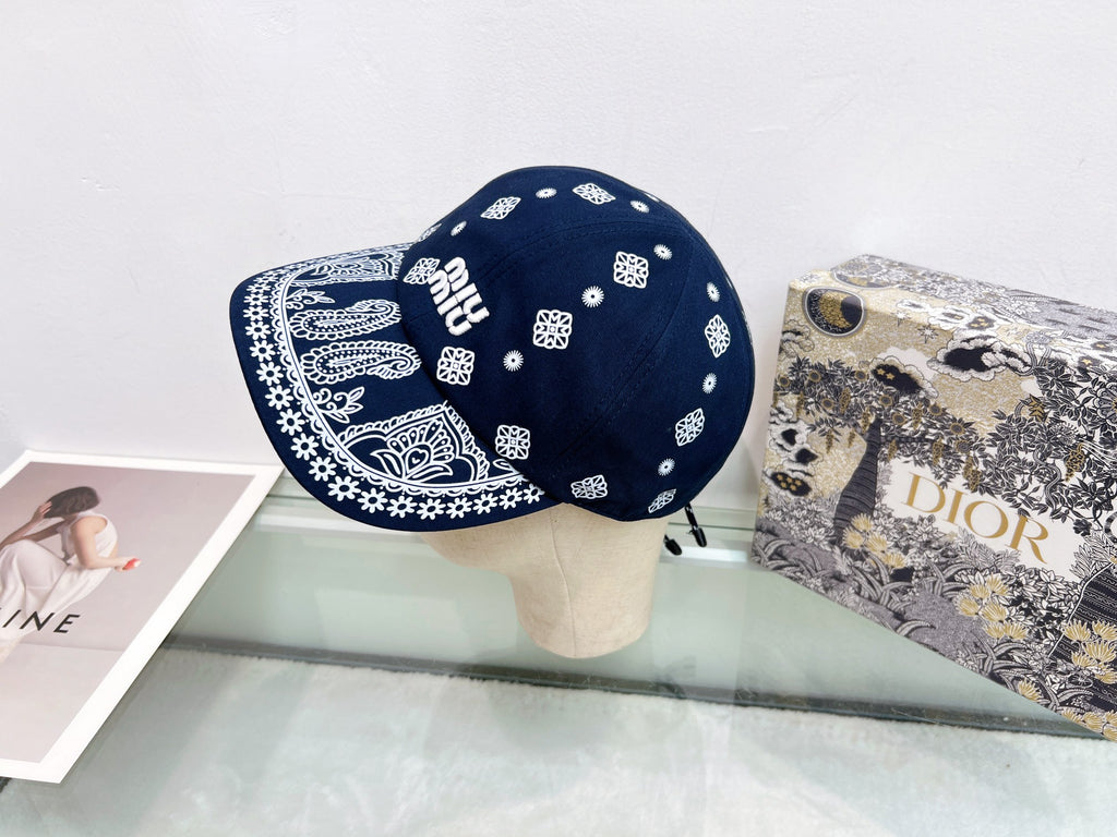 M1Q85A82 Popular hats