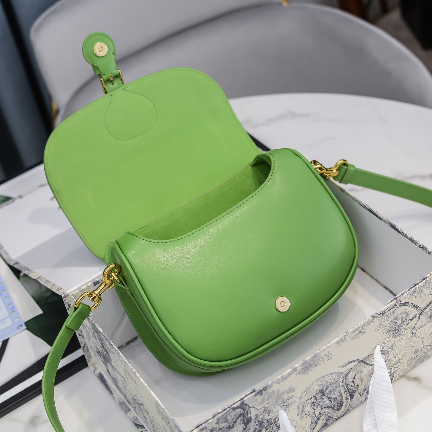 B1P11L48 Popular  leather bag 