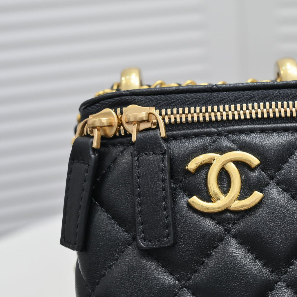 B1X43C45 Popular  leather bag 