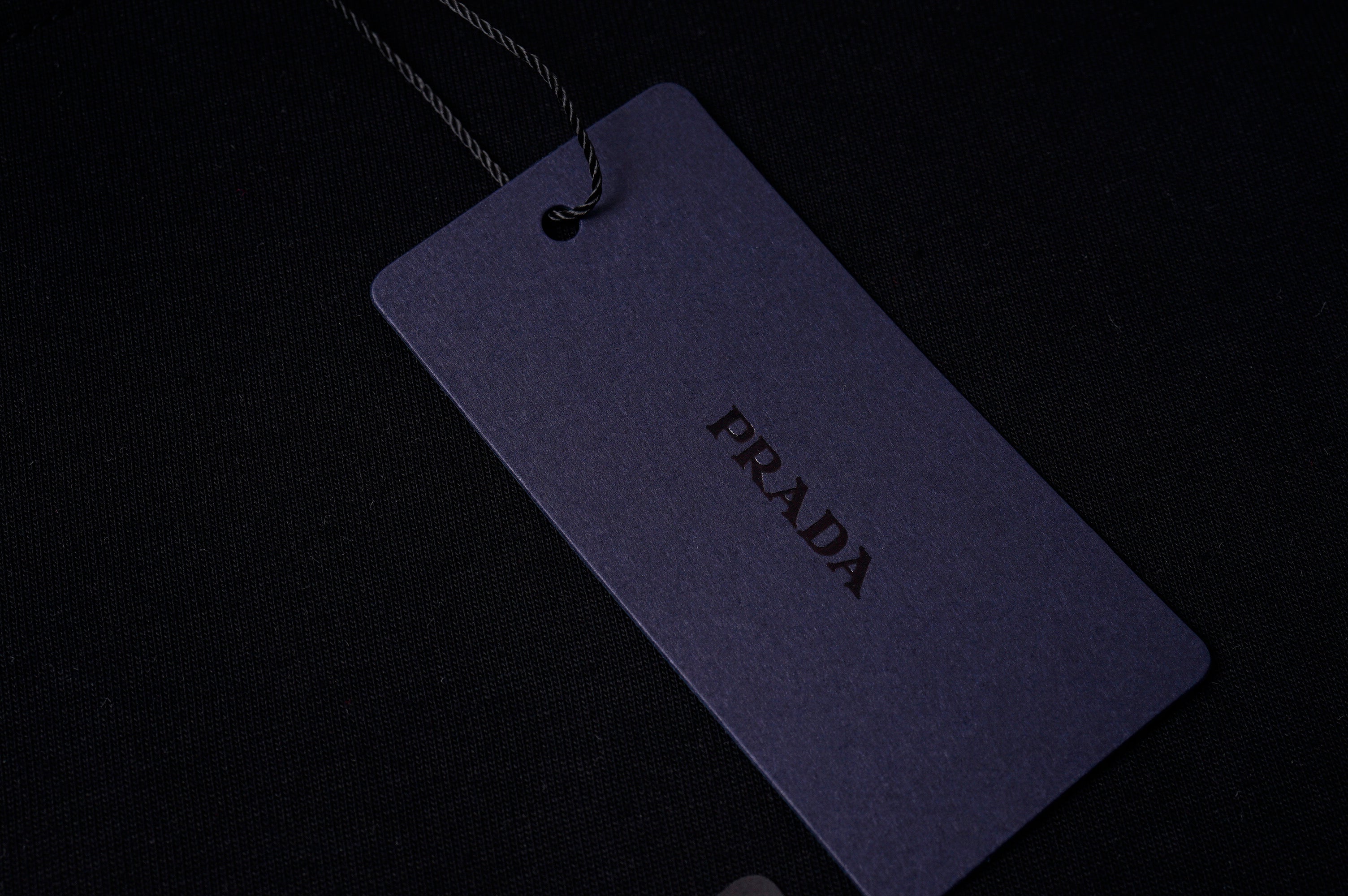 U1R76P52 Popular T-shirts