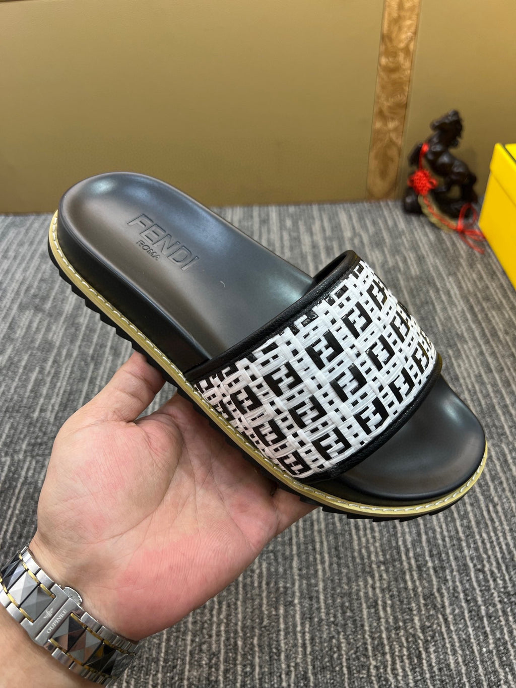 Z5XF104 Popular Slippers