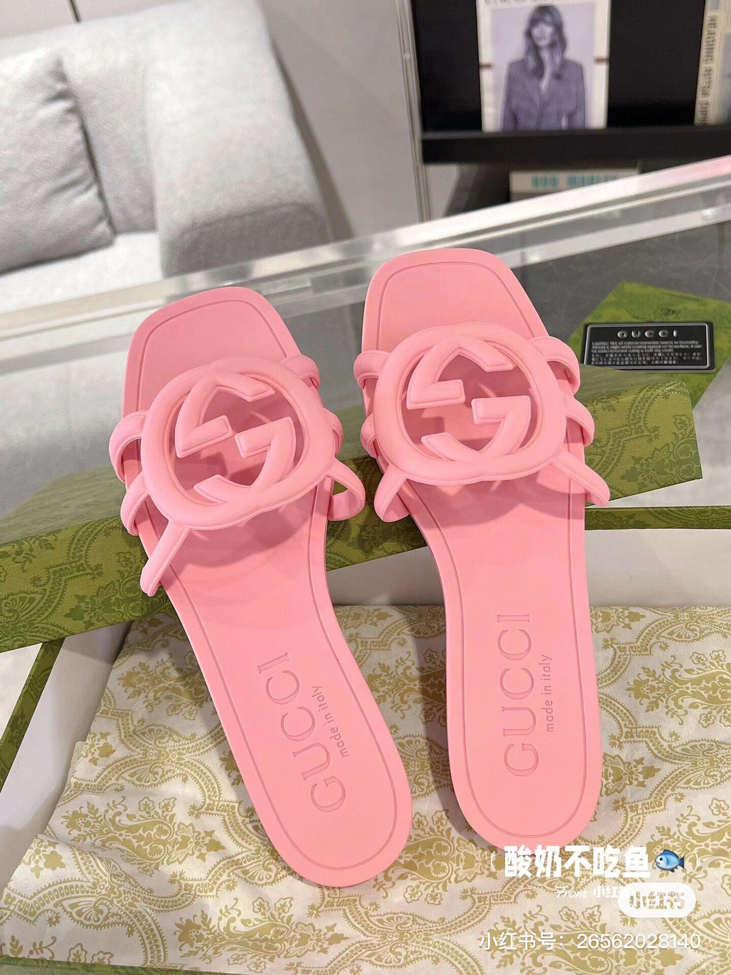 Z1P54B172 Popular Slippers