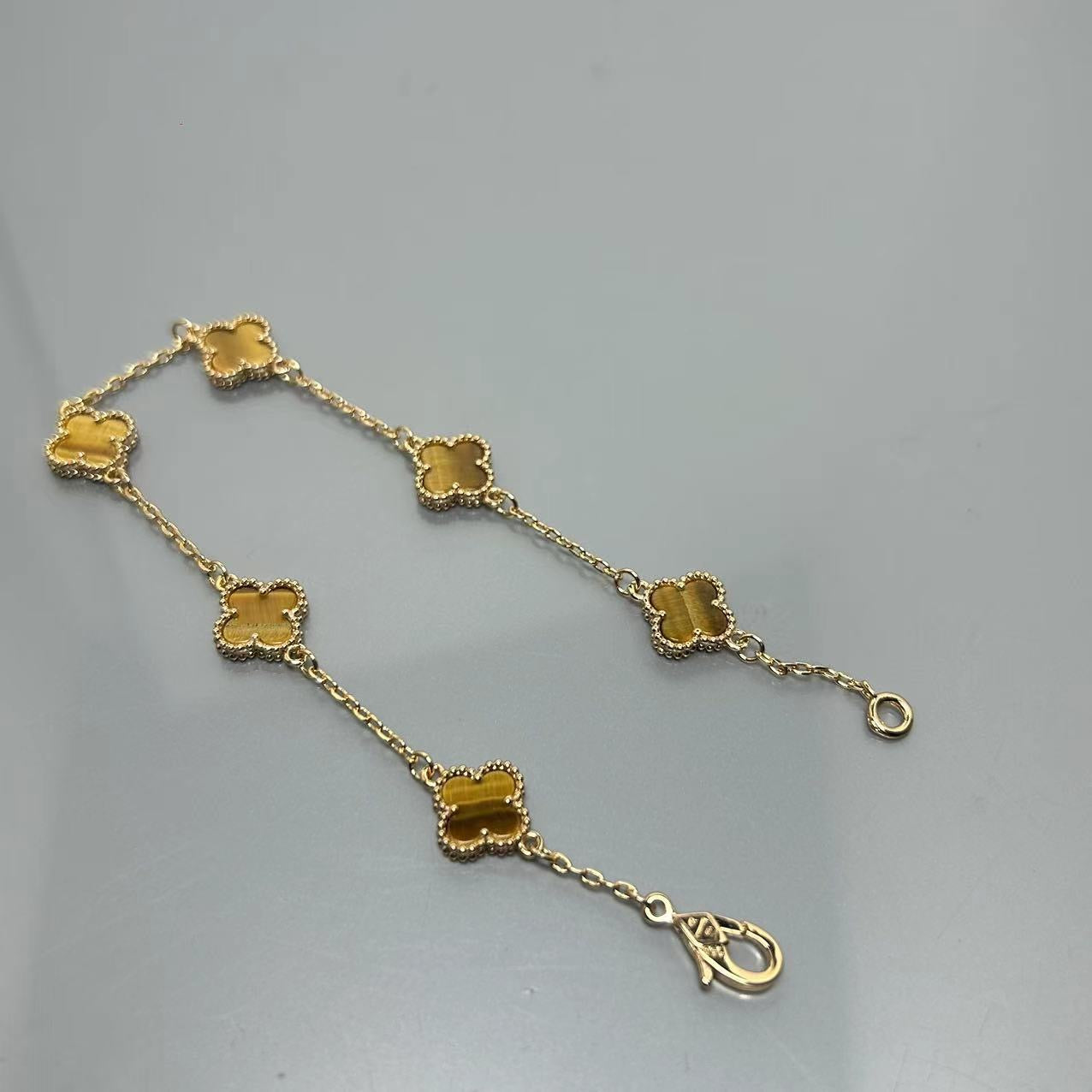 X5X94VA183K  Popular bracelets 6 flowers mini size 0.9cm flower