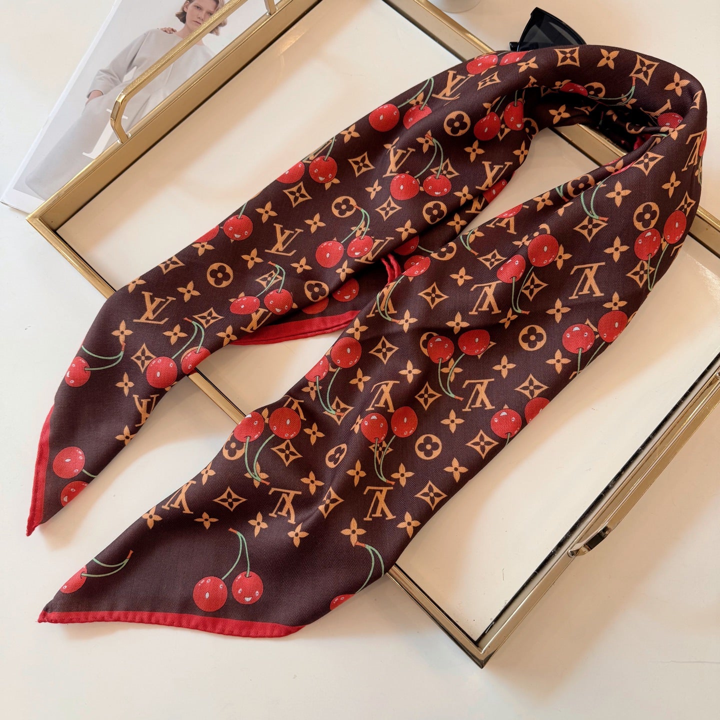 W1N36E31 Popular Silk Scarve
