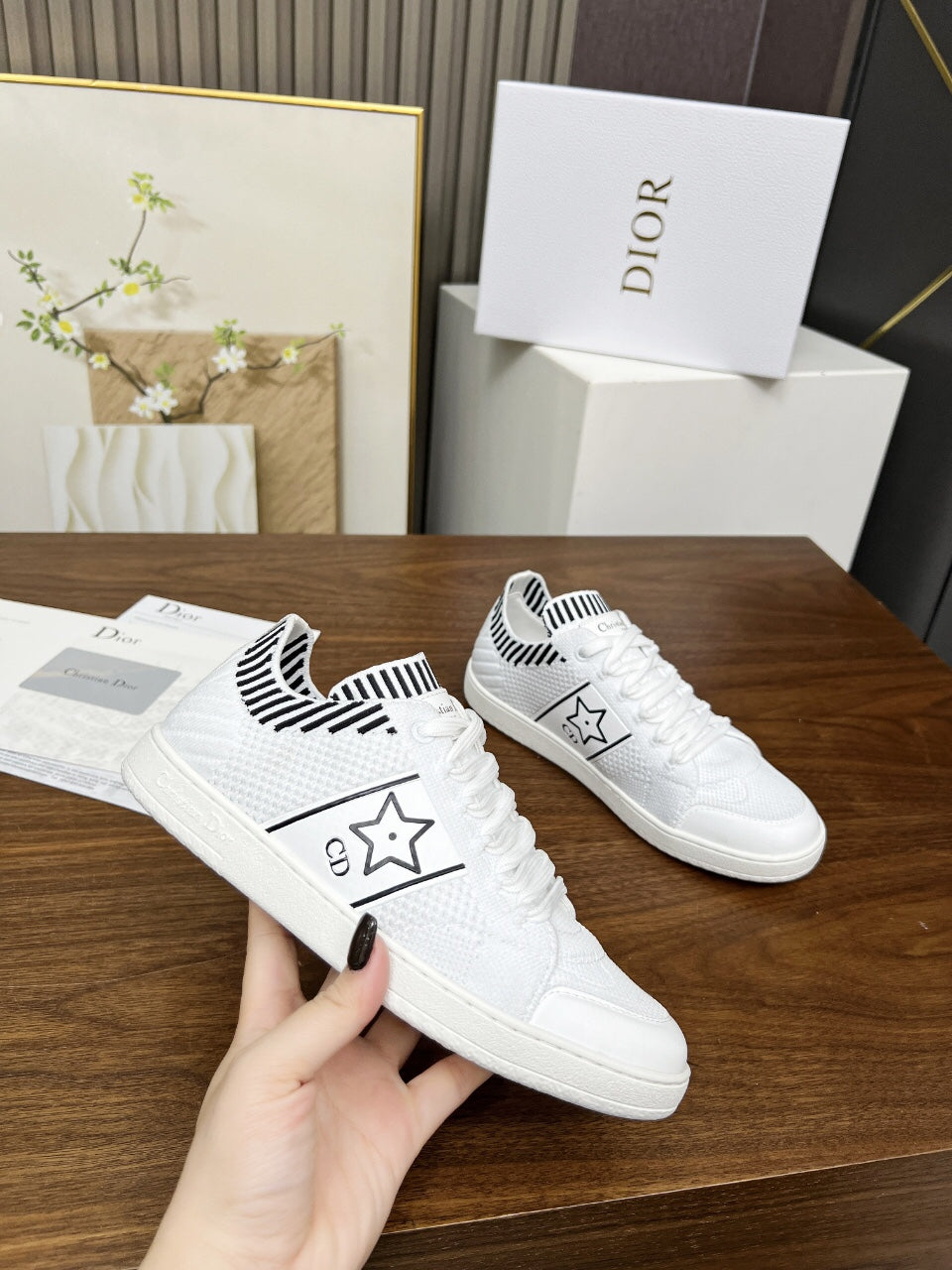 Z2Q105D310 Popular high-quality Shoes