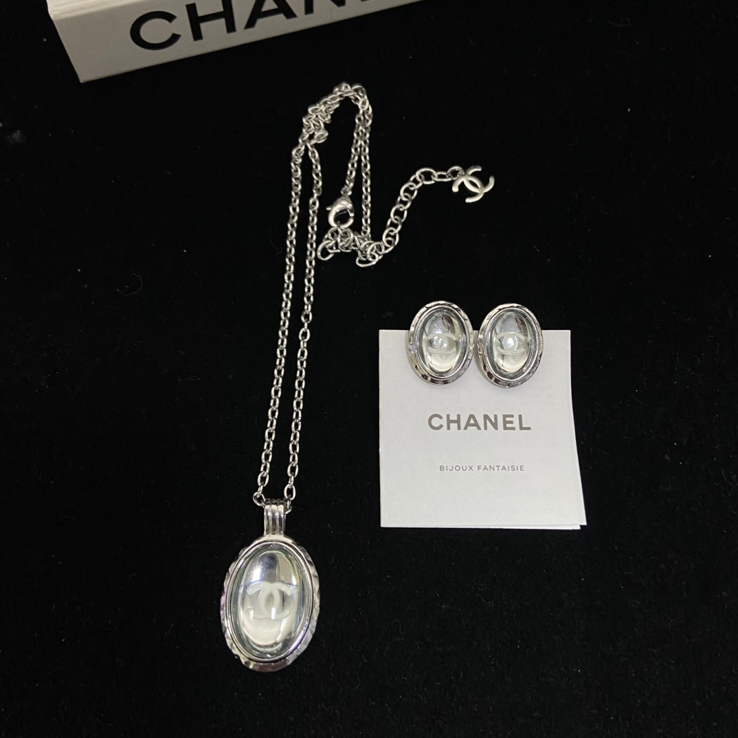 X1Q85C233X Popular Necklace. Earrings