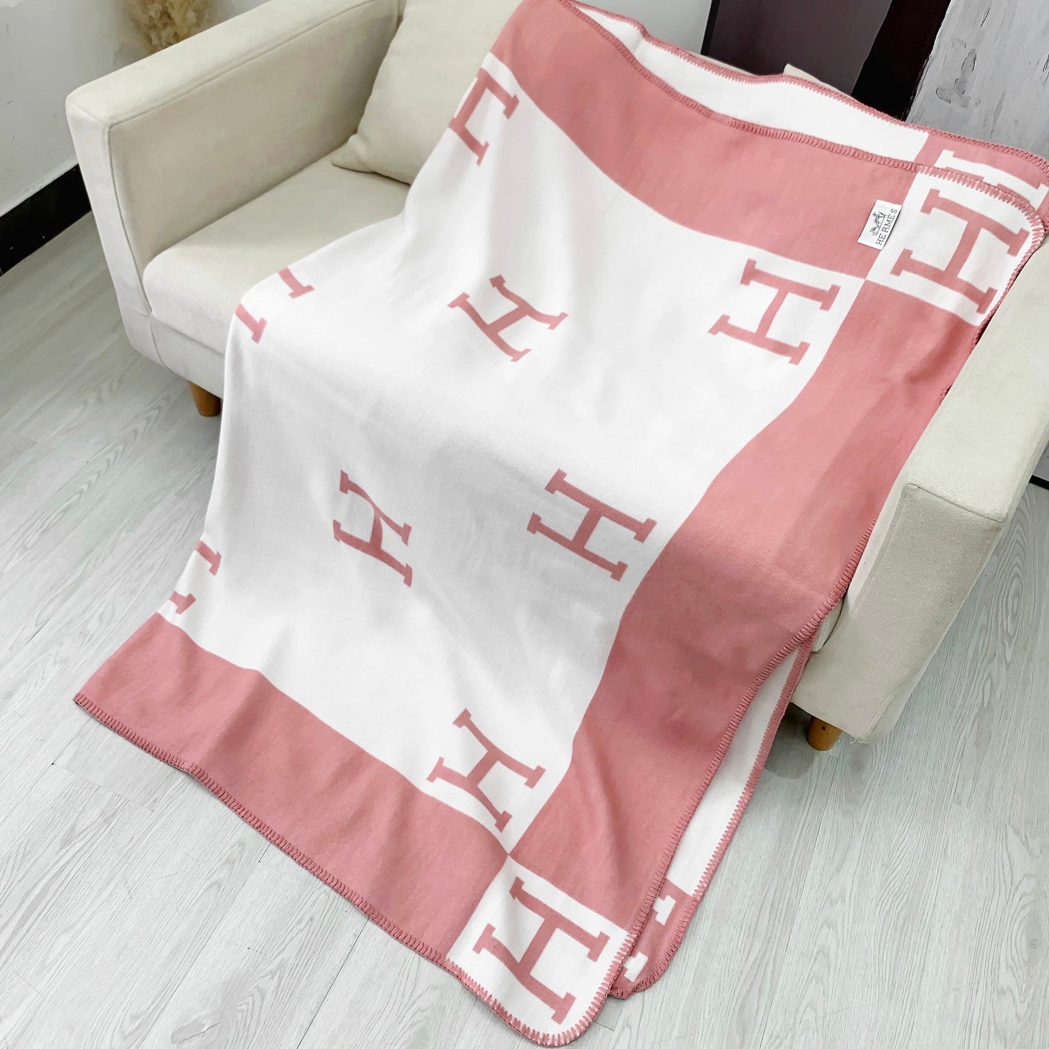 W1R86H28 Popular blanket