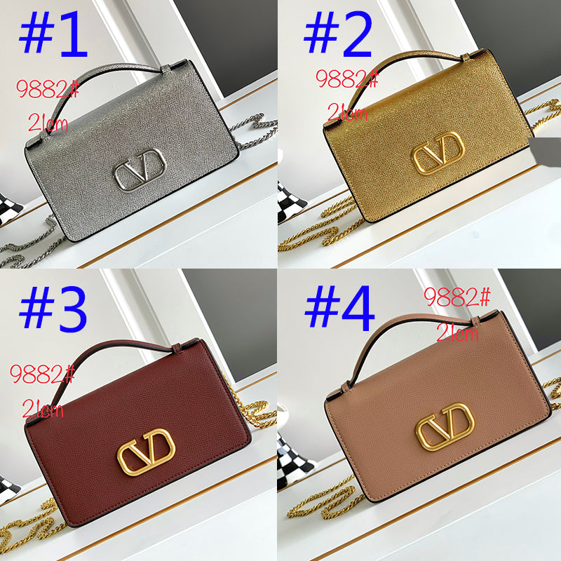 B1X44VL272 Popular leather bag 