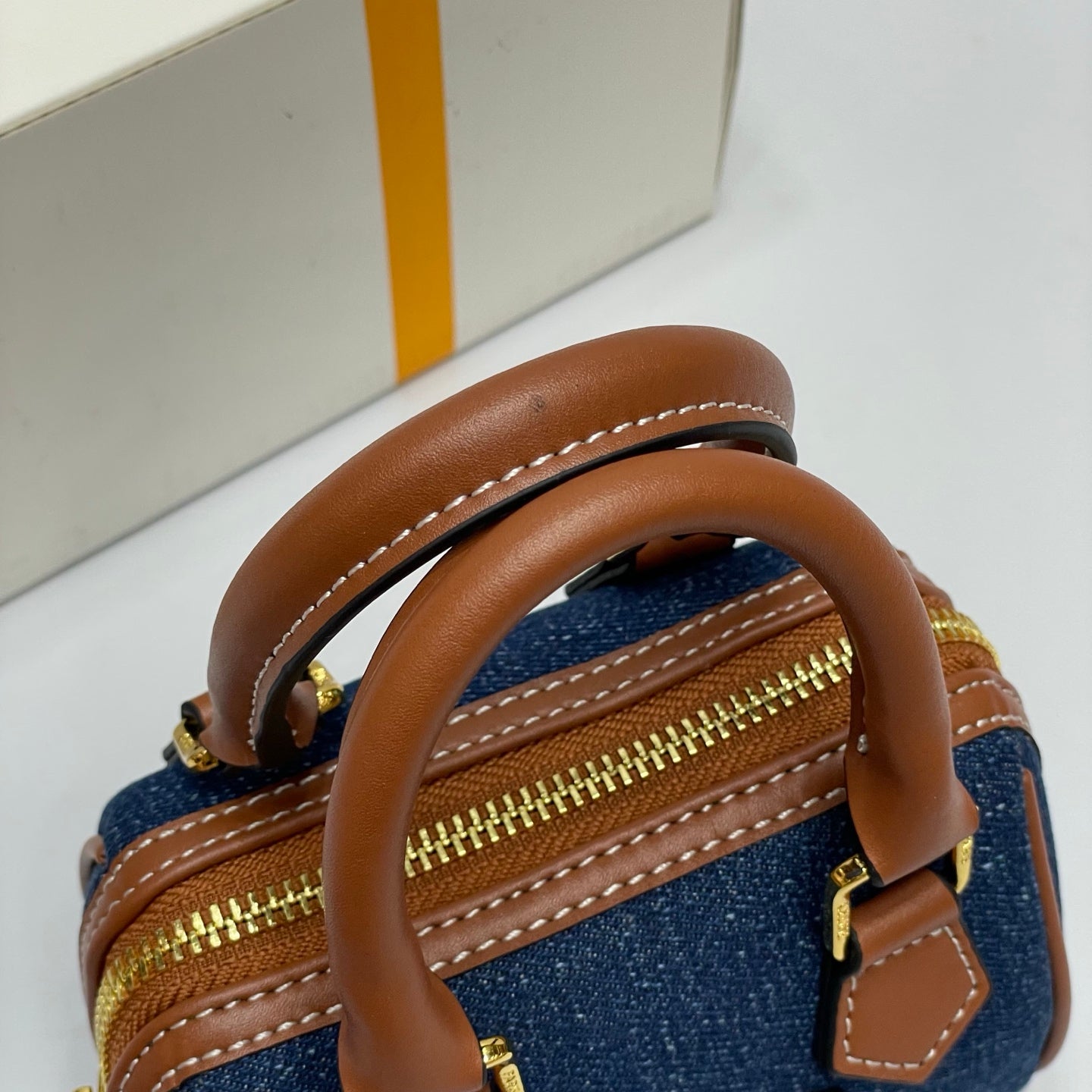 B1N55N27 Popular    leather bag